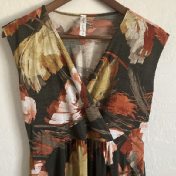 Long Sleeveless Dress M - Picture 2 of 11